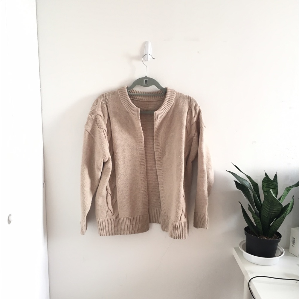 ✅Beige Knit Cardigan