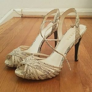 NWOT Lauren Ralph Lauren heels, US 10