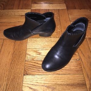 Jack rogers Sadie booties