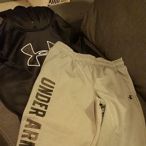 Youth Boys Under Armour outfit size XL