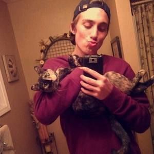 Meet your Posher, Christian