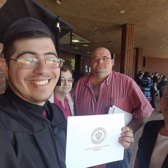 Meet your Posher, Julie - Picture 1 of 1