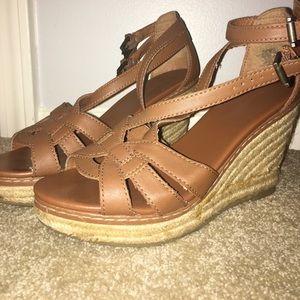 Super cute and comfy wedges!
