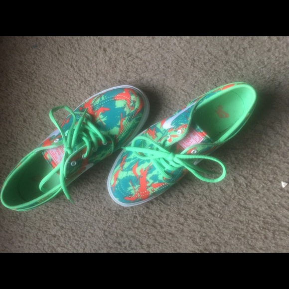 Green and orange Nike SD tennis - Picture 1 of 4