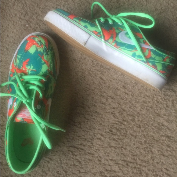 Green and orange Nike SD tennis - Picture 2 of 4