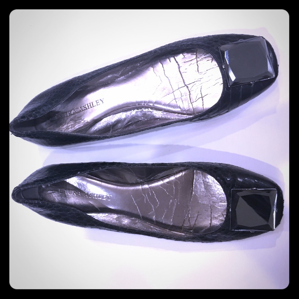 Faux reptile skin flats w/ square mirror detail