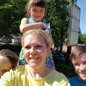 Meet your Posher, Chrissy