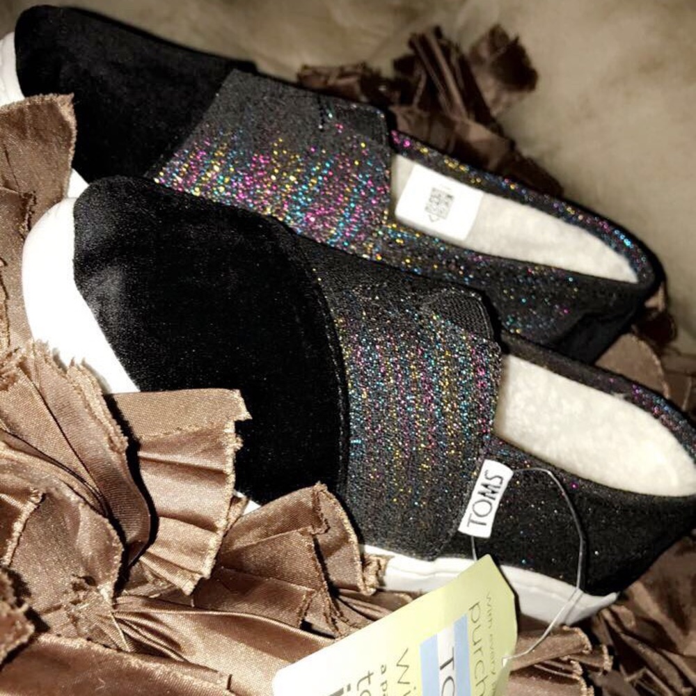 *Girls Toms sz1*
