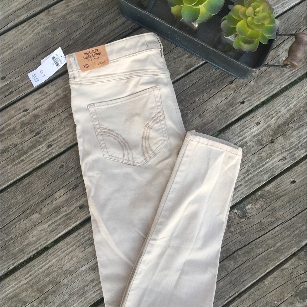 • H O L L I S T E R • Skinny Jeans