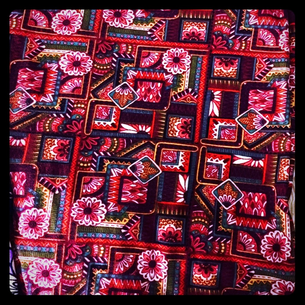 TC LULAROE LEGGINGS