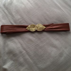 Vintage brown leather belt