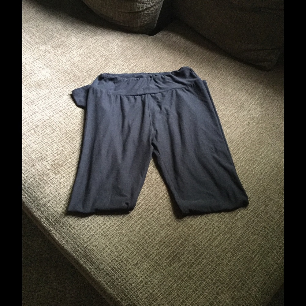 BUNDLE - Black and Heather Red LulaRoe Leggings