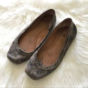 Lucky Brand distressed flats