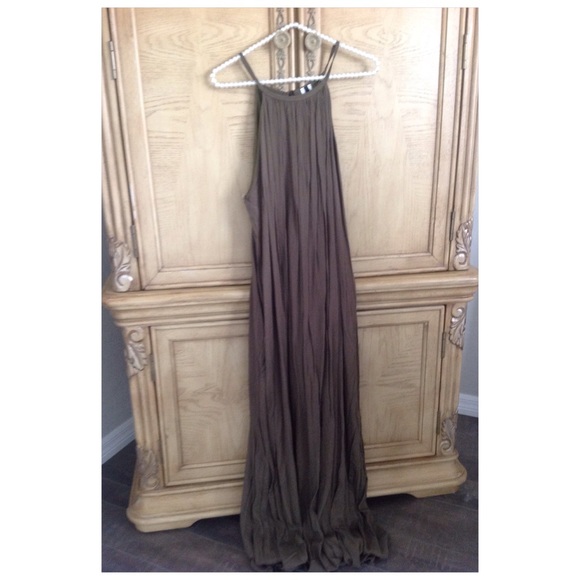 Green Olive Maxi Dress - Picture 5 of 5