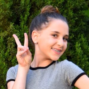 Meet your Posher, Sasha