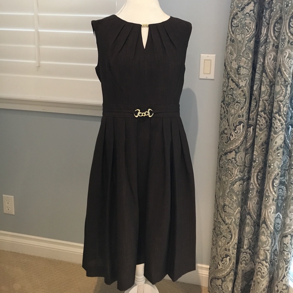 Stunning Ellen Tracy work to night out dress