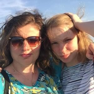 Meet your Posher, Julia