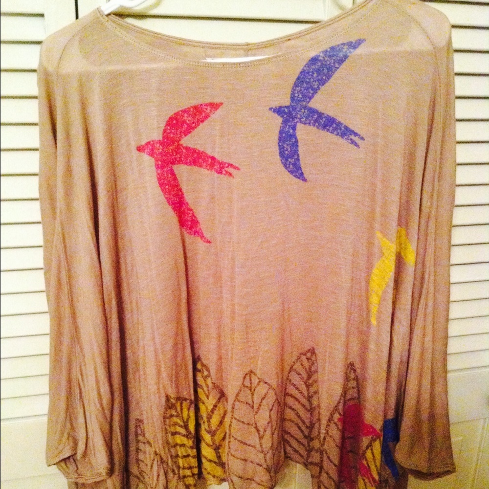 Airy, oversized blouse