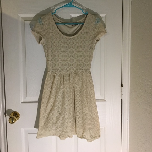 Cream detailed dress - Picture 1 of 3