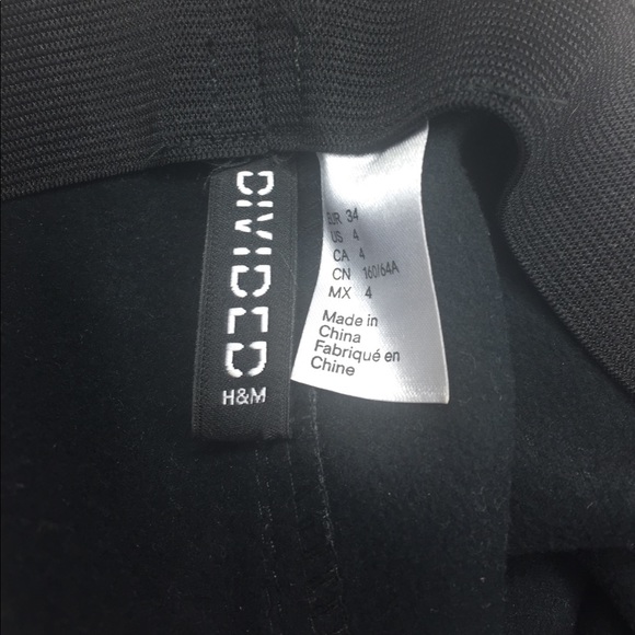 💄SOLD💄 Faux Leather Leggings - H&M - Picture 5 of 8