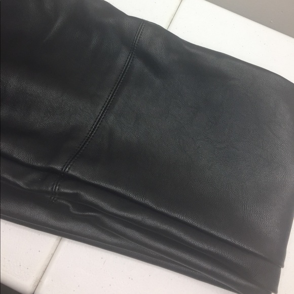 💄SOLD💄 Faux Leather Leggings - H&M - Picture 6 of 8