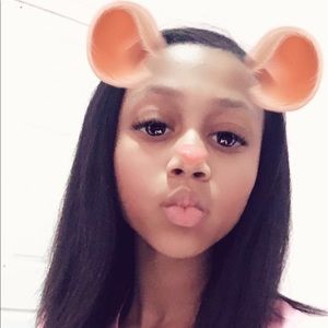 Meet your Posher, Janelle