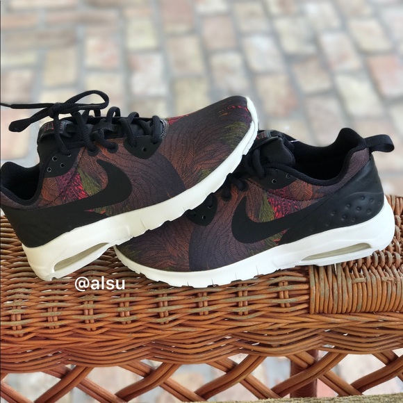 Nike Air Max Print, size 7. - Picture 4 of 8