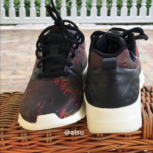 Nike Air Max Print, size 7. - Picture 6 of 8