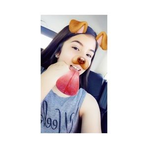 Meet your Posher, Alexia