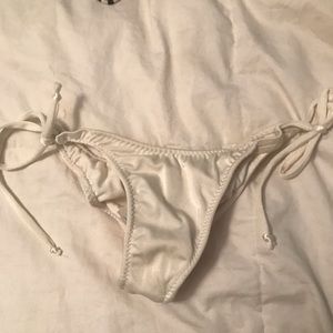 White super cheeky bikini adjustable bottoms