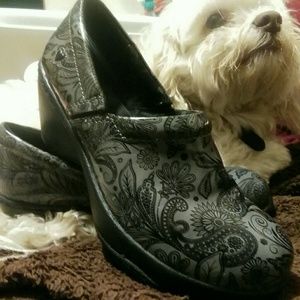 Nurse Mates Bryar slip on clog