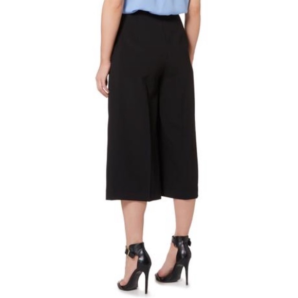 Super cute crop pants - Picture 2 of 3