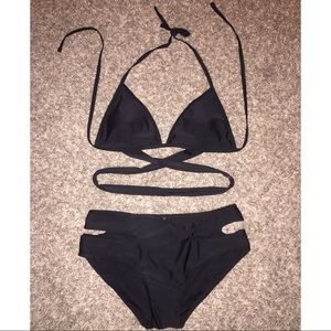 Black stringy bikini