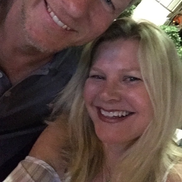 Meet your Posher, Sharon - Picture 1 of 1