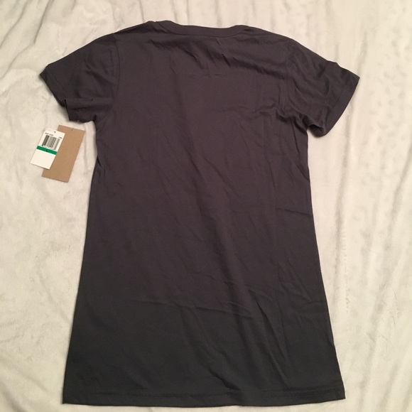 NWT TShirt - Picture 2 of 2