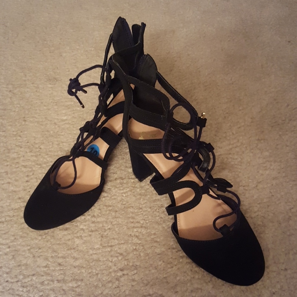 Black Shoes