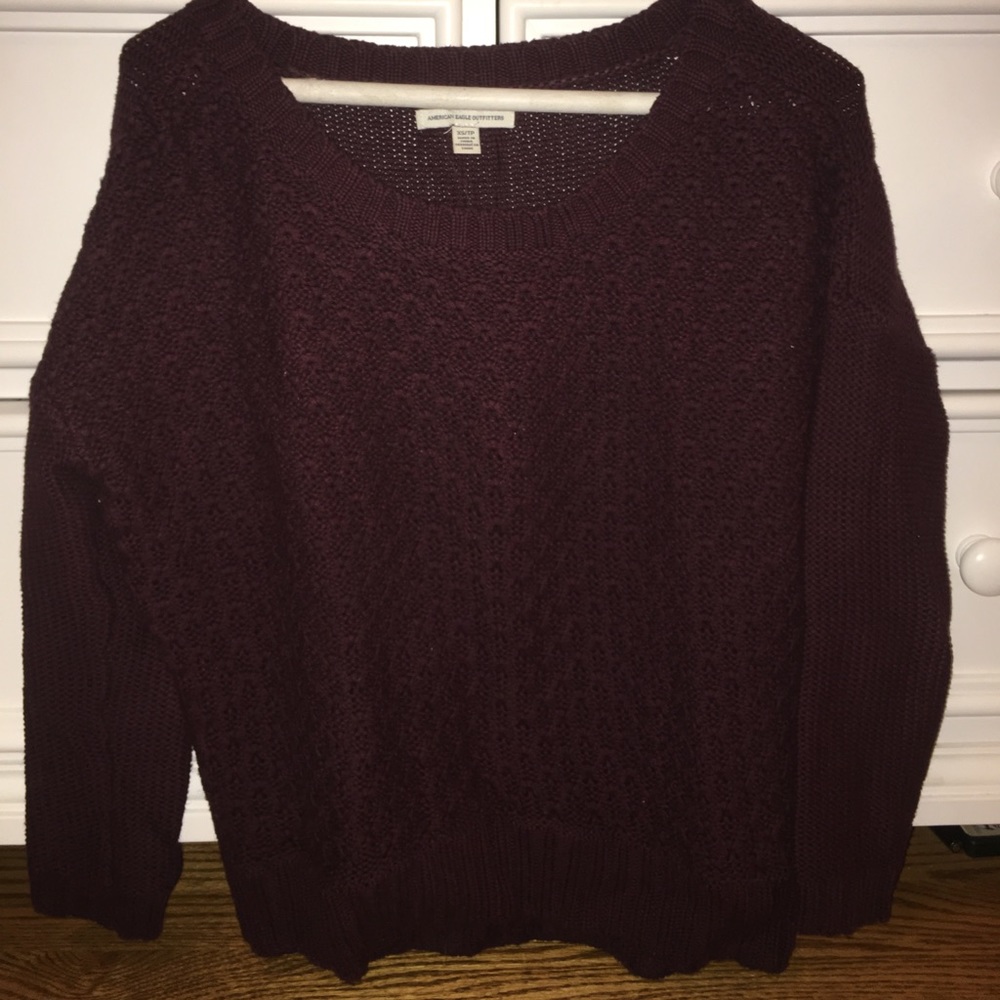 Maroon sweater
