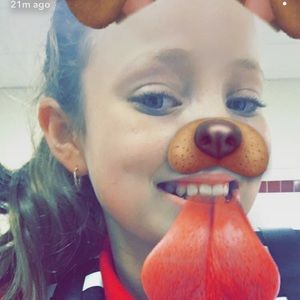 Meet your Posher, Claire