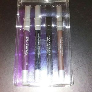 BNIB LE Urban Decay Habitual 4pc Liner Set!