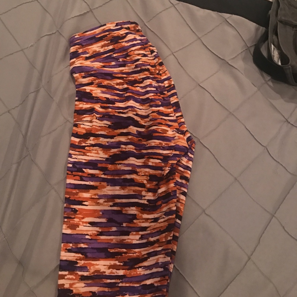 Lula roe leggings size: one size