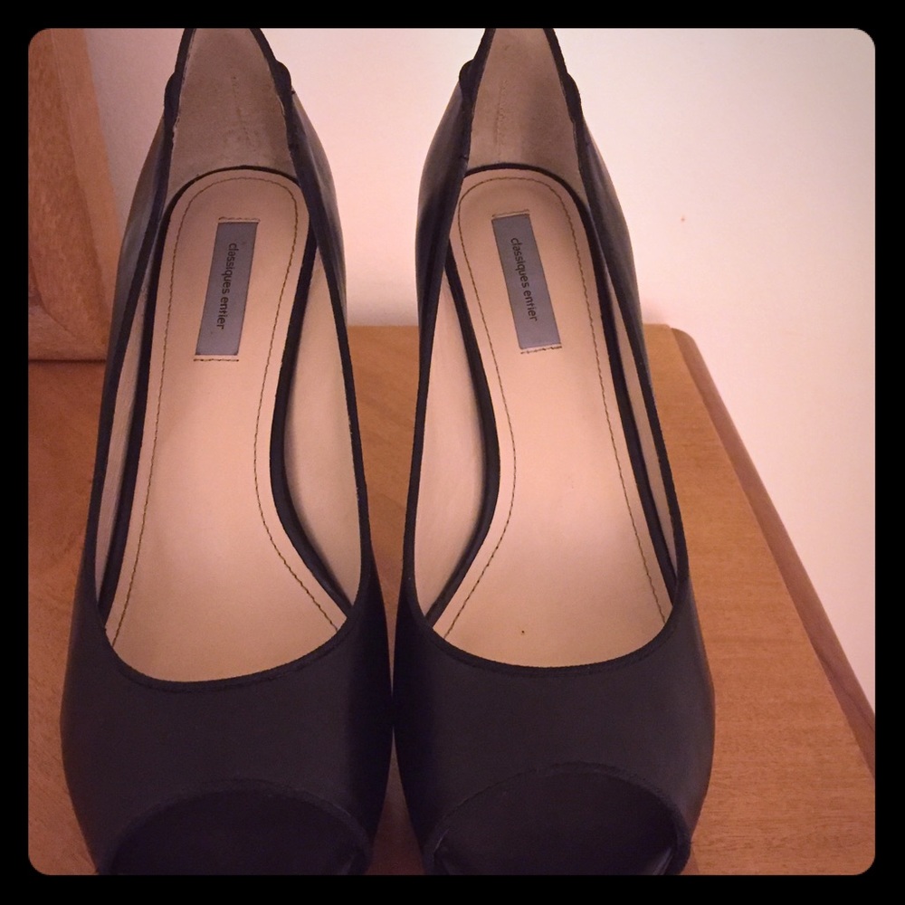 Classiques Entier Black Leather Platform Peep-toe
