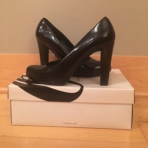 Nine West Jennet Black Leather pumps size 9