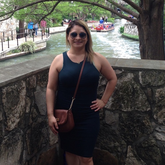 Meet your Posher, Ruby - Picture 1 of 1