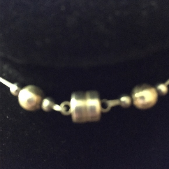 Diamond Shell yoke Necklace - Picture 8 of 8