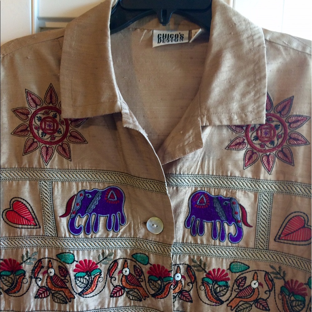 Adorable Chicos top