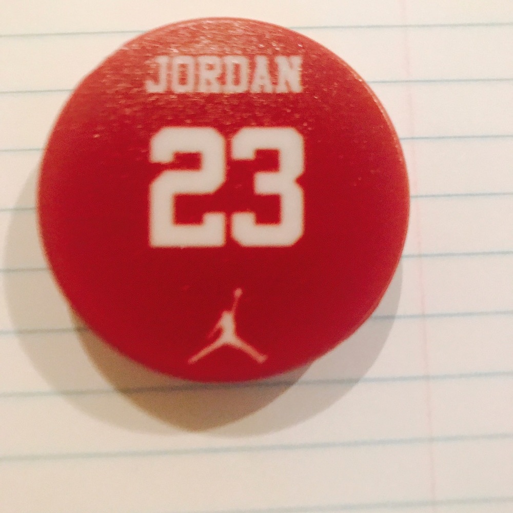 Jordan expanding Phone grip and car clip