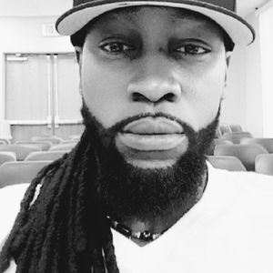 Meet your Posher, Mackie