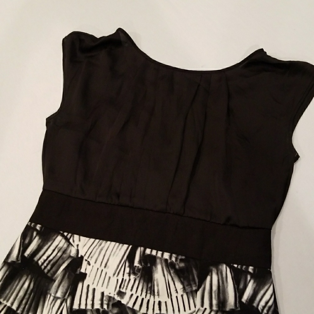 Beautiful black and white dress size 12
