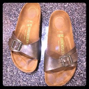 Birkenstocks size 37 size 7 worn once