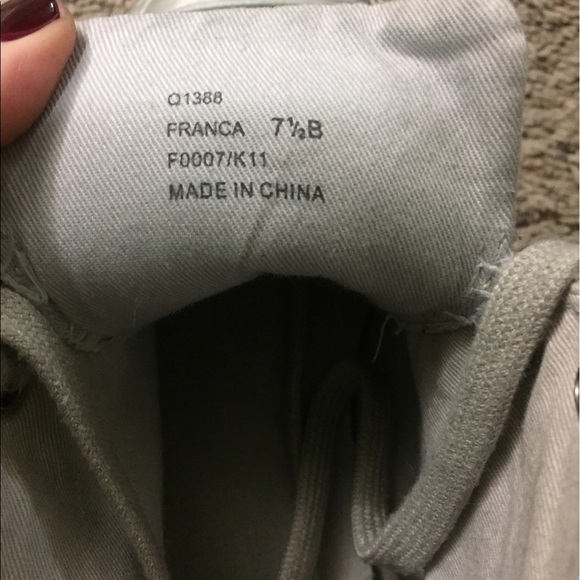 7.5 Coach High Tops - Picture 5 of 5